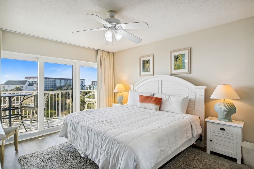 Seacrest 401b 2 Bedroom Condo by Redawning