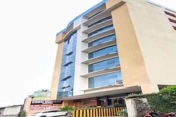 OYO 130 Jy Crown Palace - Hostel