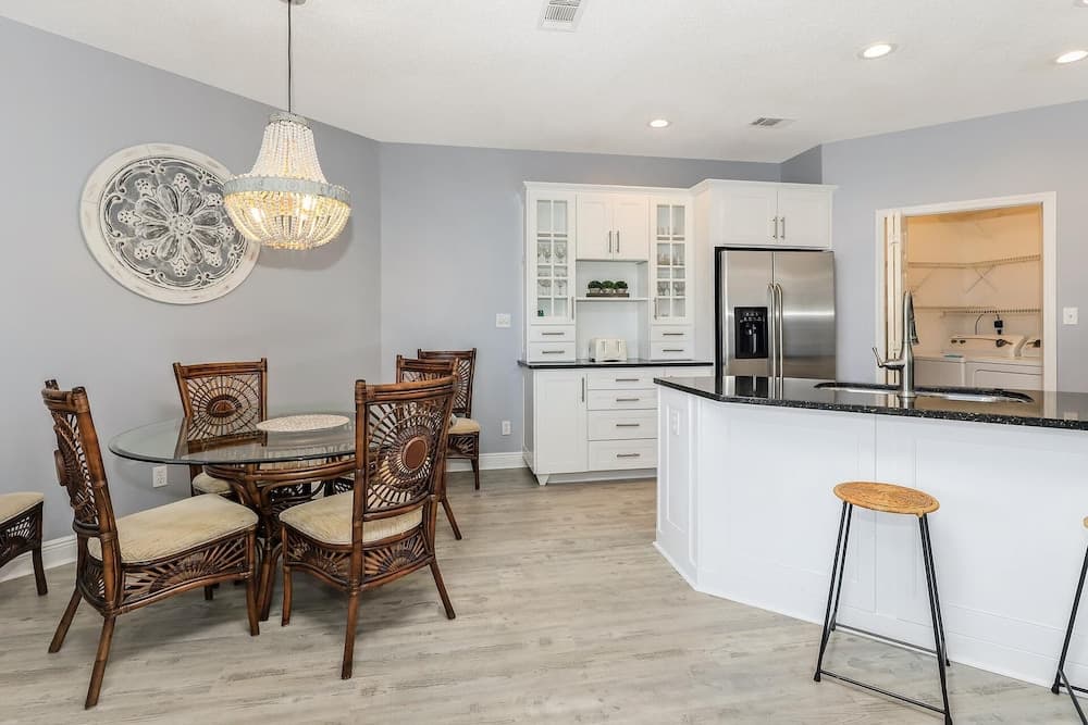 Northshore 960 G 2BR 2BA 6