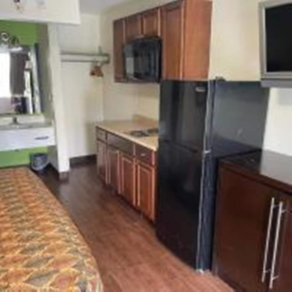 Sunrise Extended Stay Hotel