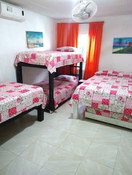 Posada Green Sea San Luis Harmony Hall Hill