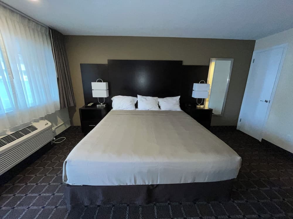 Oregon Trail Inn and Suites