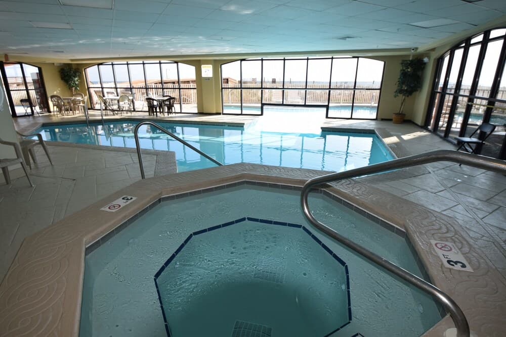 Harbour Place 512 2 Bedroom Condo by Redawning