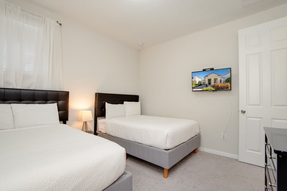 1851 Sawyer Palm Place