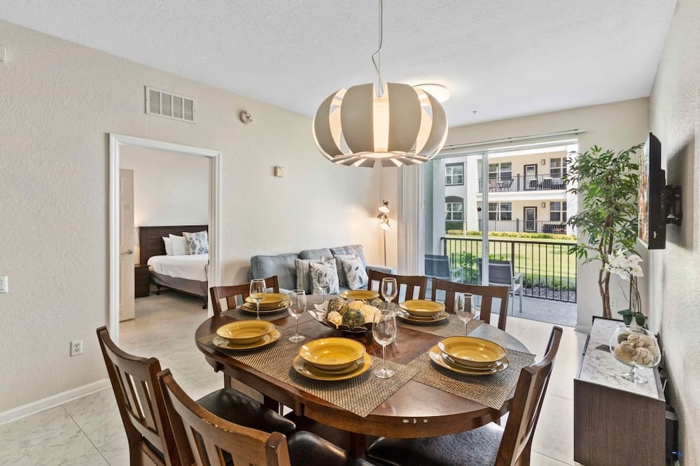 First Floor Vista Cay Condo W/free Resort Access!