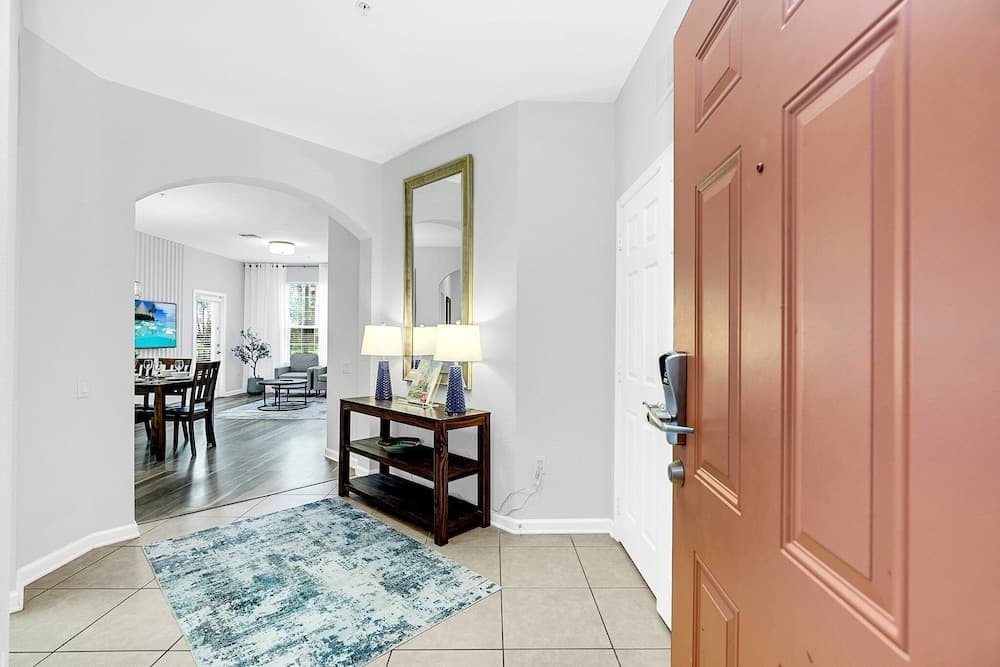 4862 Cayview Ave #110