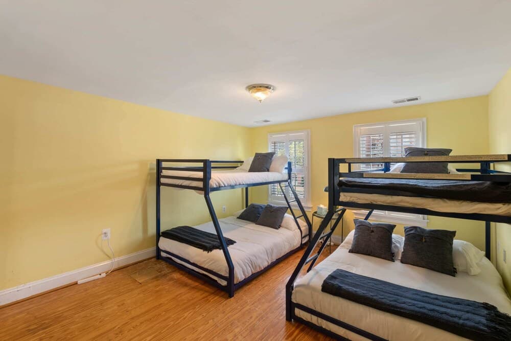 Beautiful & Huge House w/ grill & foosball table by CozySuites