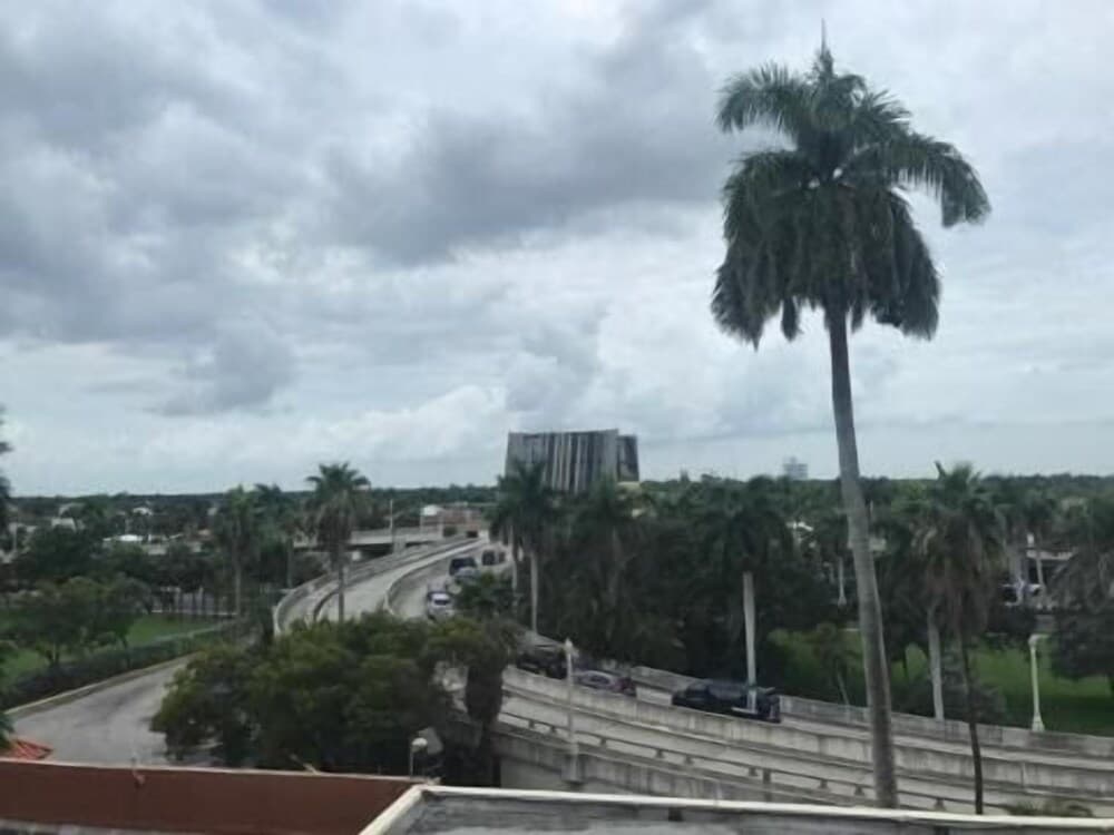 Couples Getaway on the Hollywood Beach