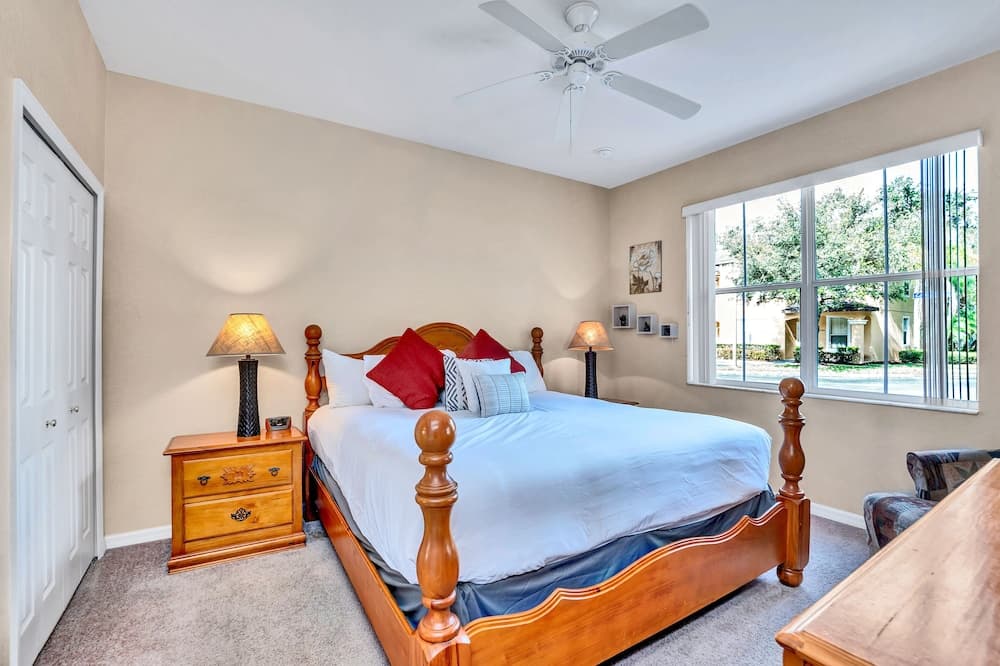 Charming Home With Private Balcony, 4 Miles From Disney! CDC Standards #4ro785