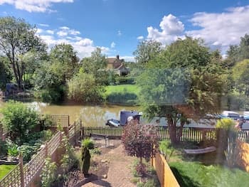 Canalside Village House in Northampton, England