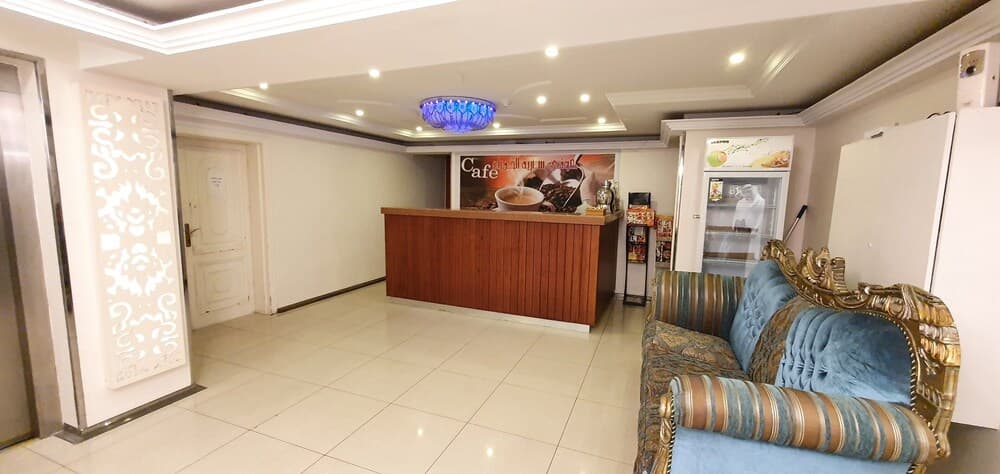 OLA Saryet Al Hamra Hotel Apartments