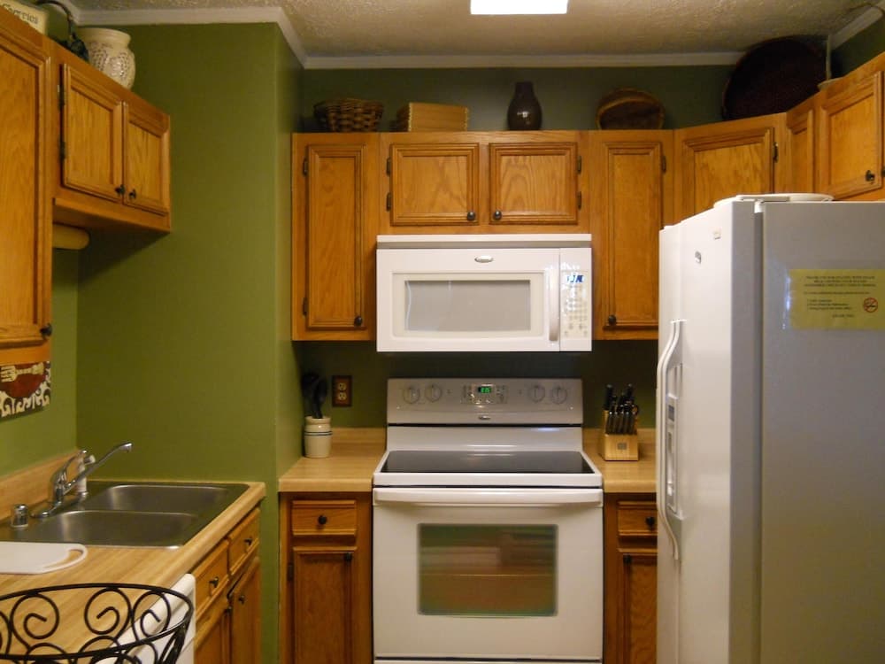 Sugar Ski & Country Club Unit 423 Silver