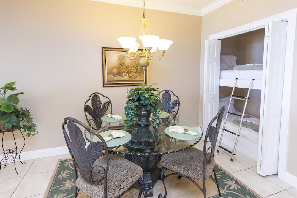 Treasure Island 1004