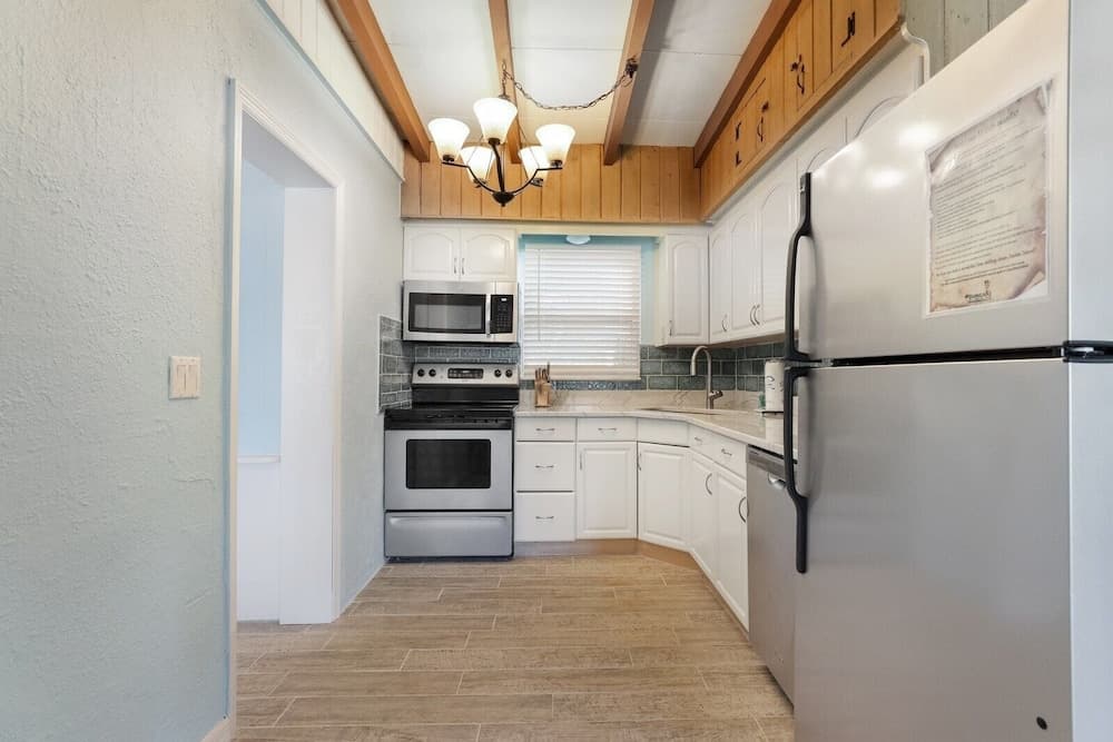 Island Gem B 2 Bedroom Villa by RedAwning