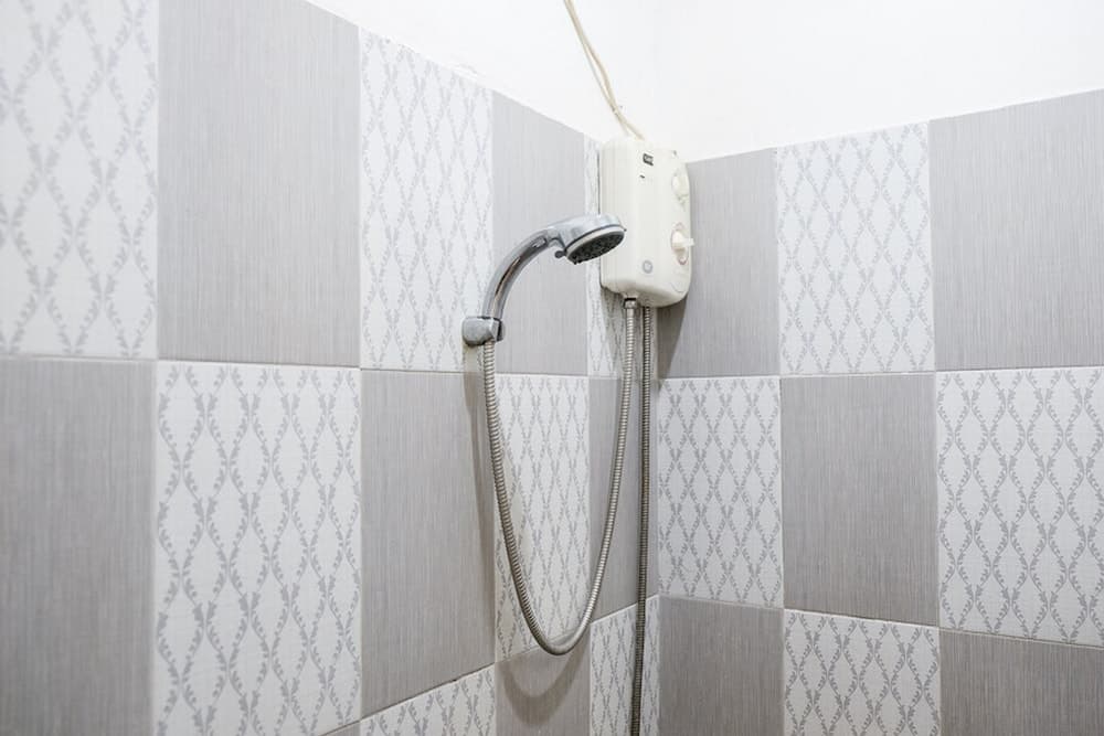 RedDoorz near Kebun Raya Bogor 2