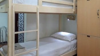 RedDoorz Hostel @ Manado Green Hostel