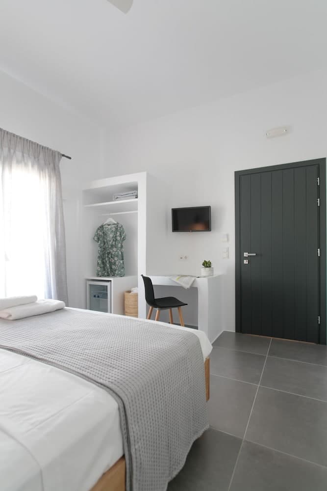 Vorta Naxos - Adults Only