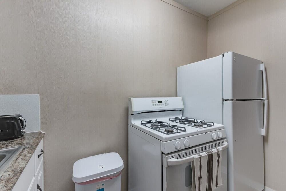 Cozy, Private 1-bedroom in Hayward