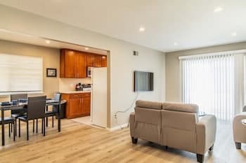 Updated 2 Bedroom in San Jose