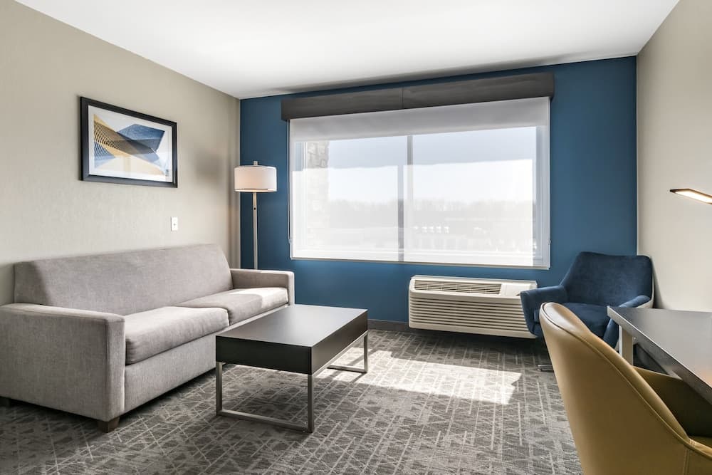Holiday Inn Express & Suites Carlisle Southwest – I-81 by IHG