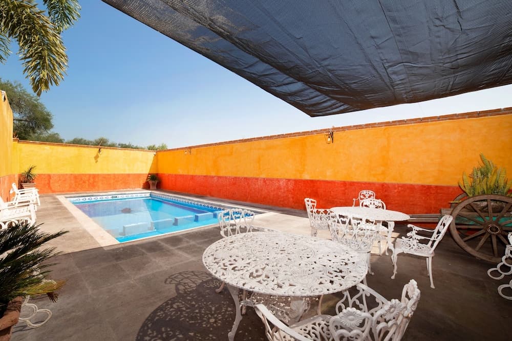 OYO Hotel Villas De San Miguel Media Luna