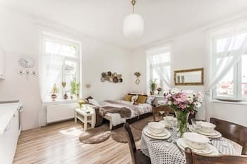 APT in Alb. nad Orlici by Michal&Friends