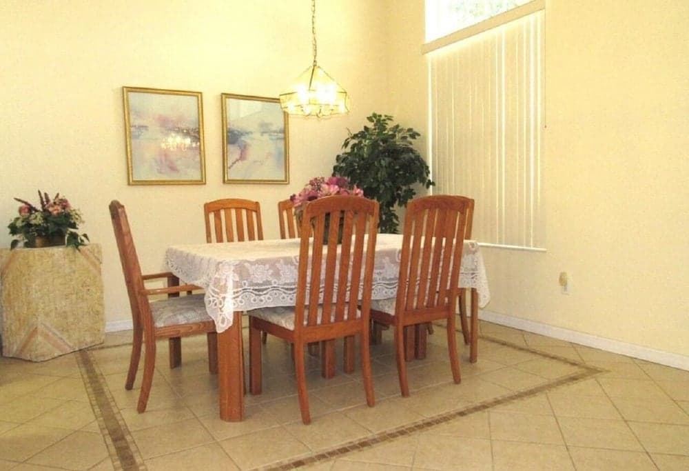 Ref 41 Stunning 4 Bed Villa With own Pool Close to Disney