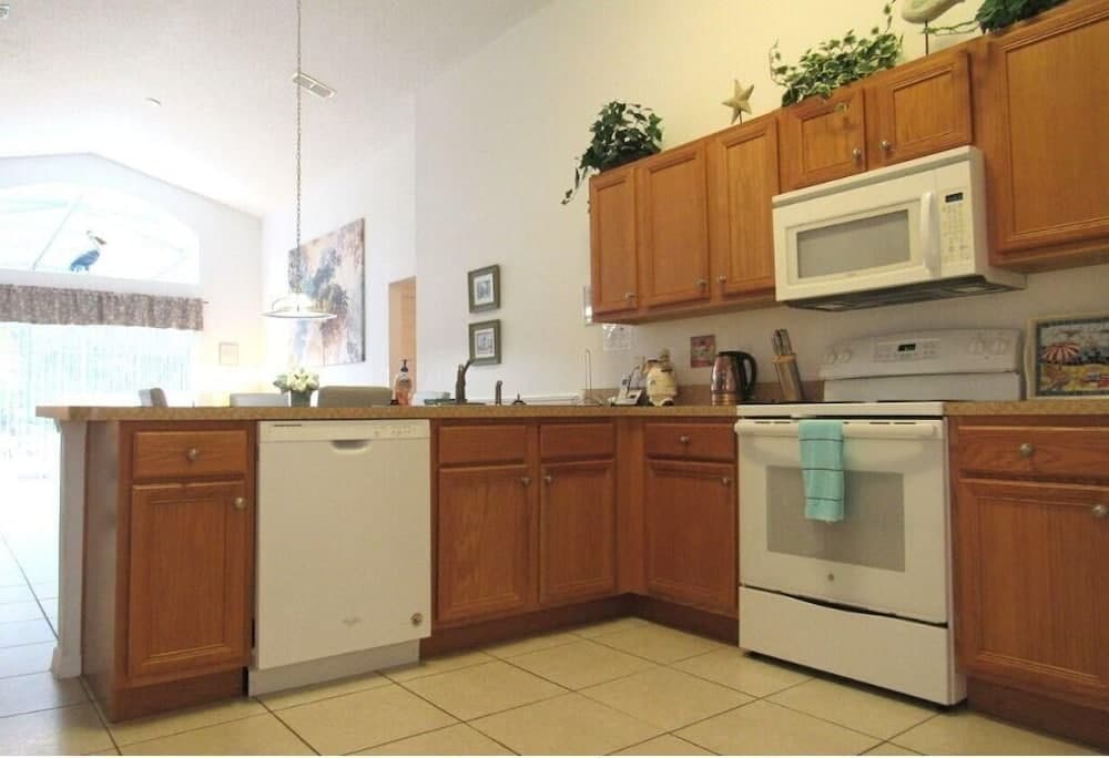 Ref 28 Stunning 4 Bed Villa With own Pool on Gated Resort