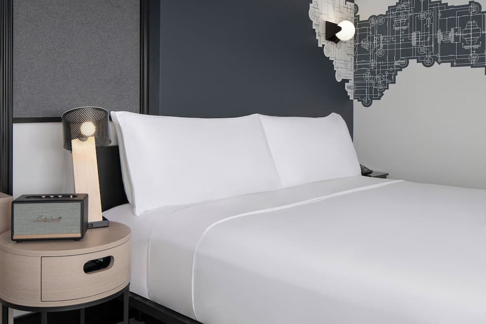 Aloft Houston Shenandoah