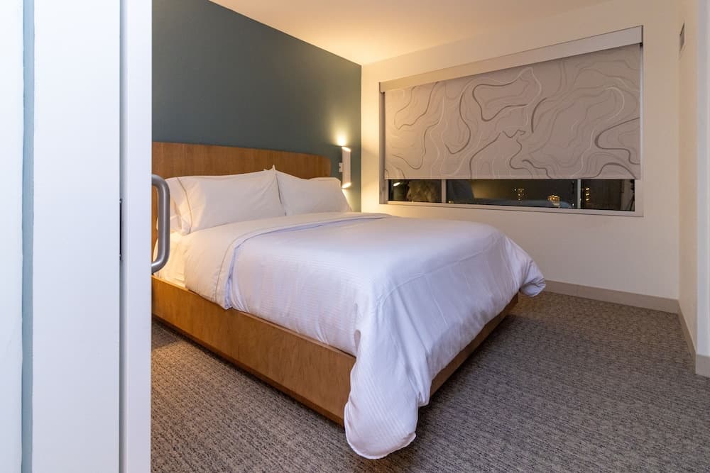 Element St. Louis Midtown