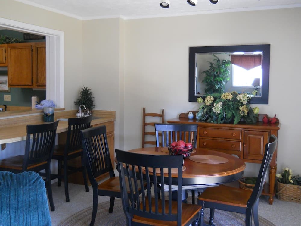 Sugar Ski & Country Club Unit 436 Silver