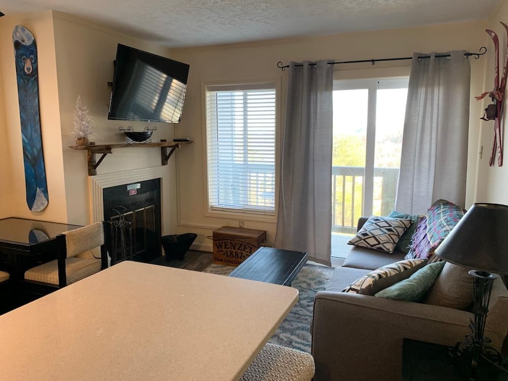 Sugar Ski & Country Club Unit 121 Gold