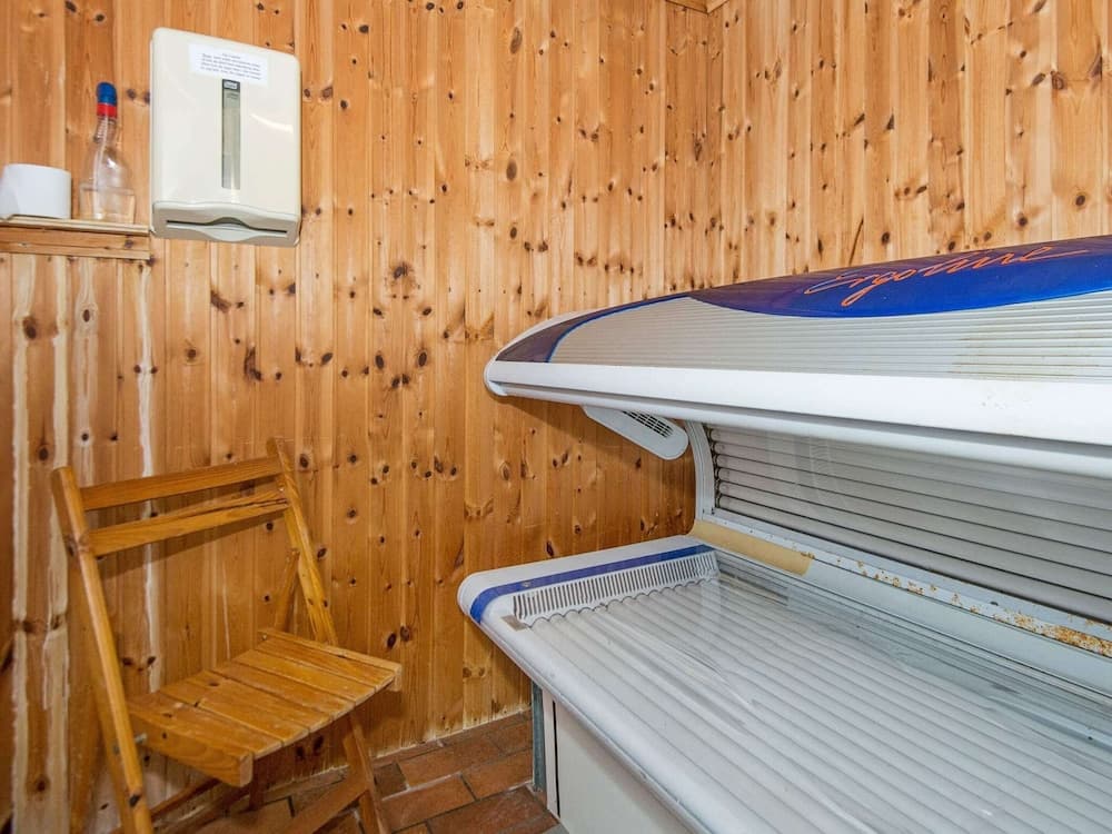 6 Person Holiday Home in Hojer