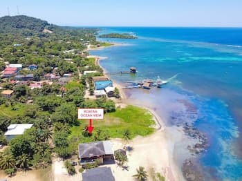 Roatan Ocean View- 2nd Floor 2 Bedroom Apts by Redawning