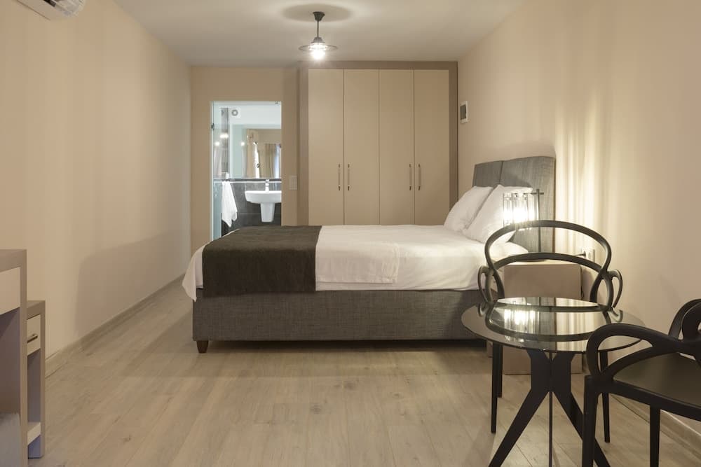 Farrys Boutique Hotel & Beach Club