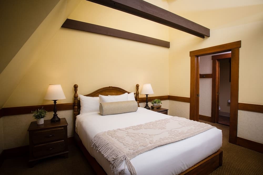 UCLA Lake Arrowhead Lodge