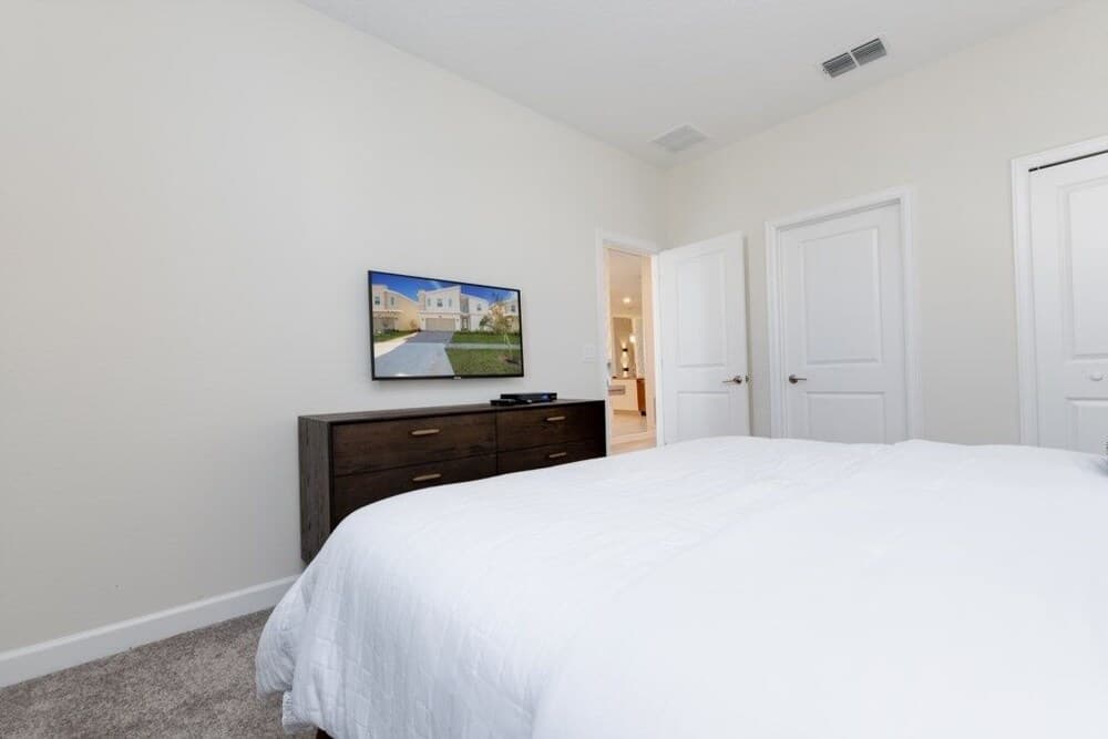 8828cruden 9 Bedroom Villa by Redawning