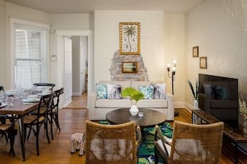 Fully renovated 4BR Bardstown / Highlands!