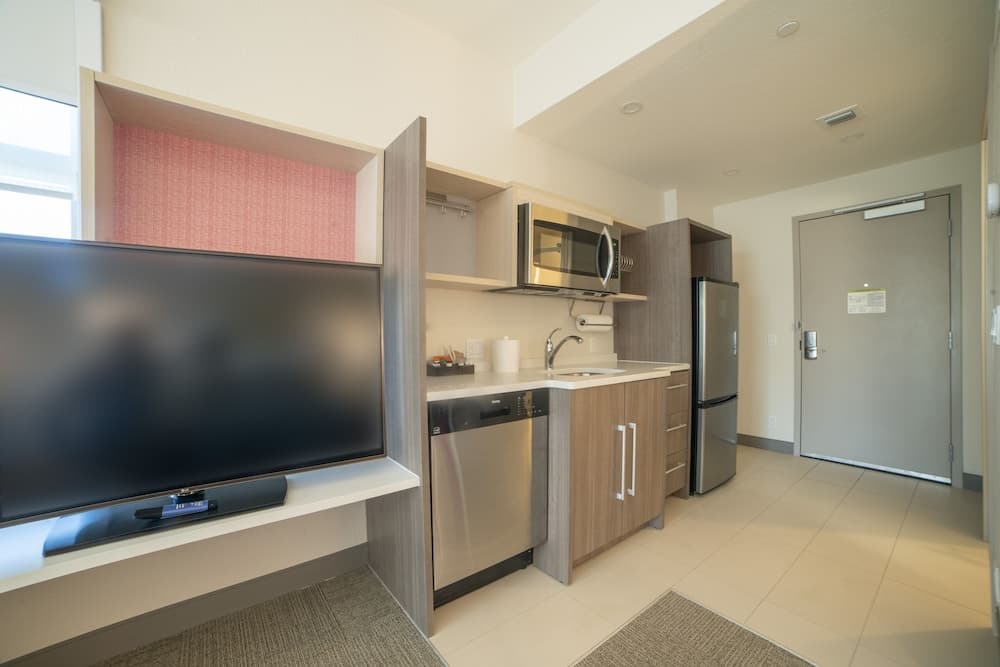 Home2 Suites by Hilton Ft. Lauderdale Downtown, FL