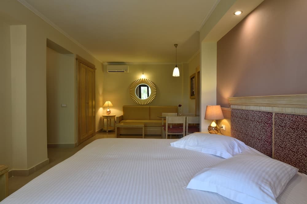 Okeanis Golden Resort