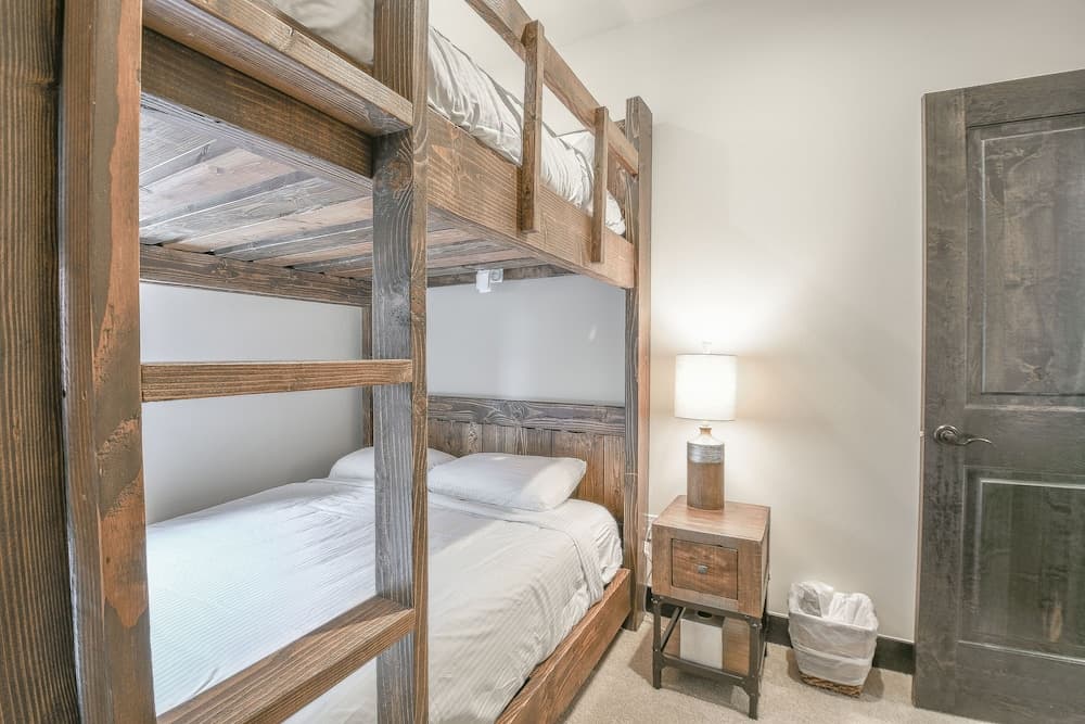 Alders 46 Outpost Dr