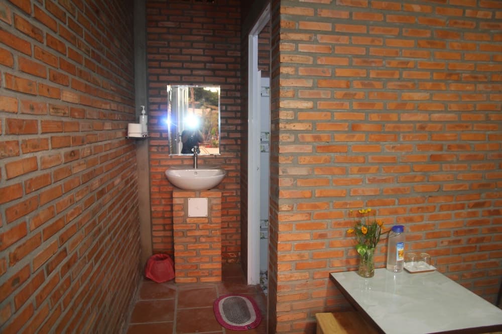 Bau Bi Mini Farmstay Mekong - Tien Giang