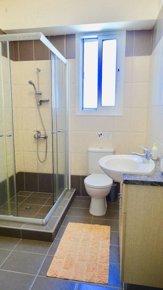 Stunning 2-bed Apartment in Poli Crysochous