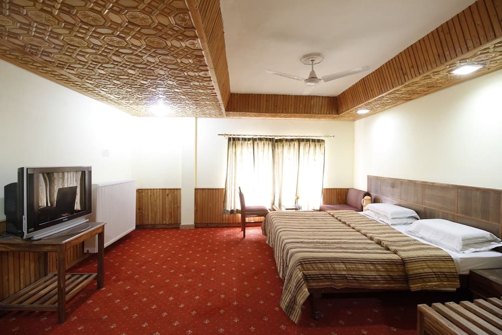 Vardaan Hotels - PatniTop