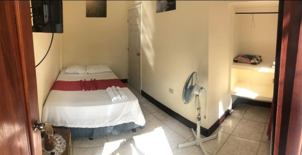 Hostal San Jose - Hostel