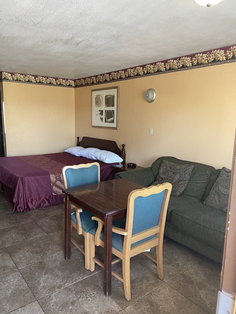 Executive Inn and Suites