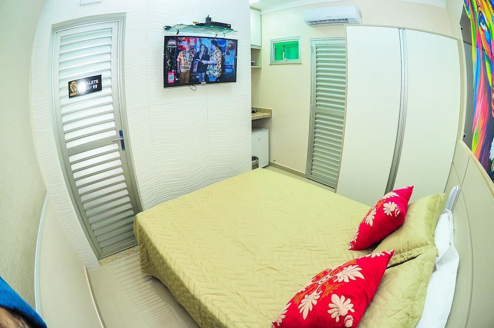 Arenna 7 Hostel & Studios