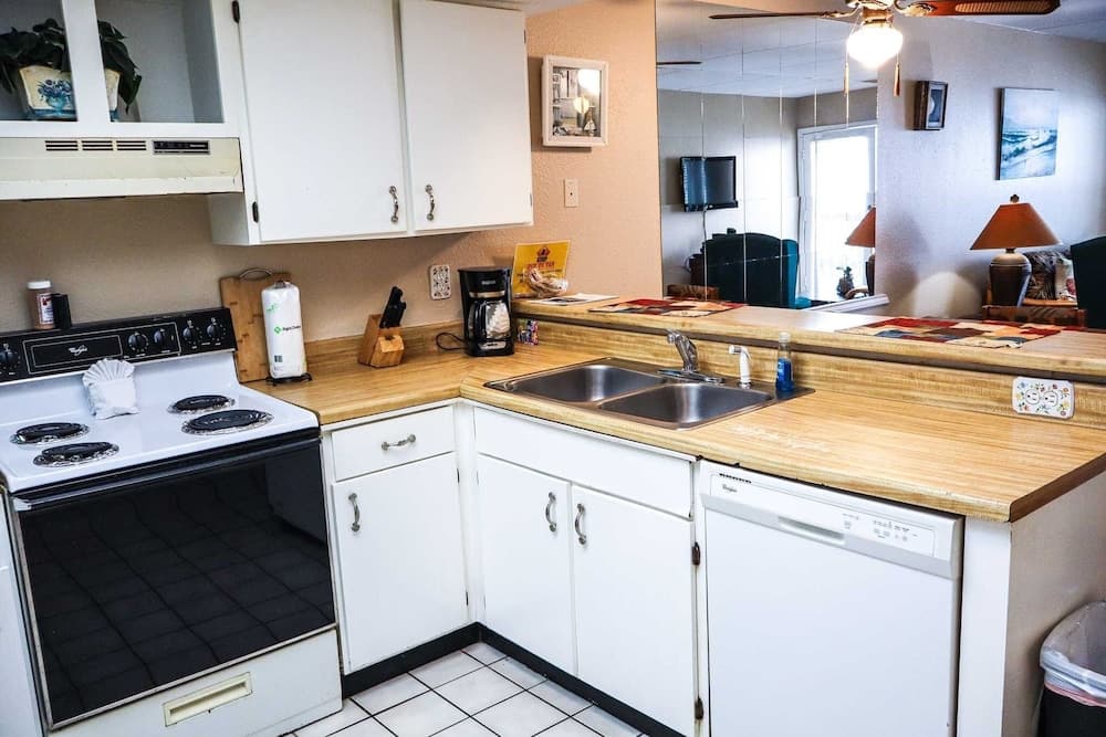 Surfside Ii 107 2 Bedroom Condo by RedAwning