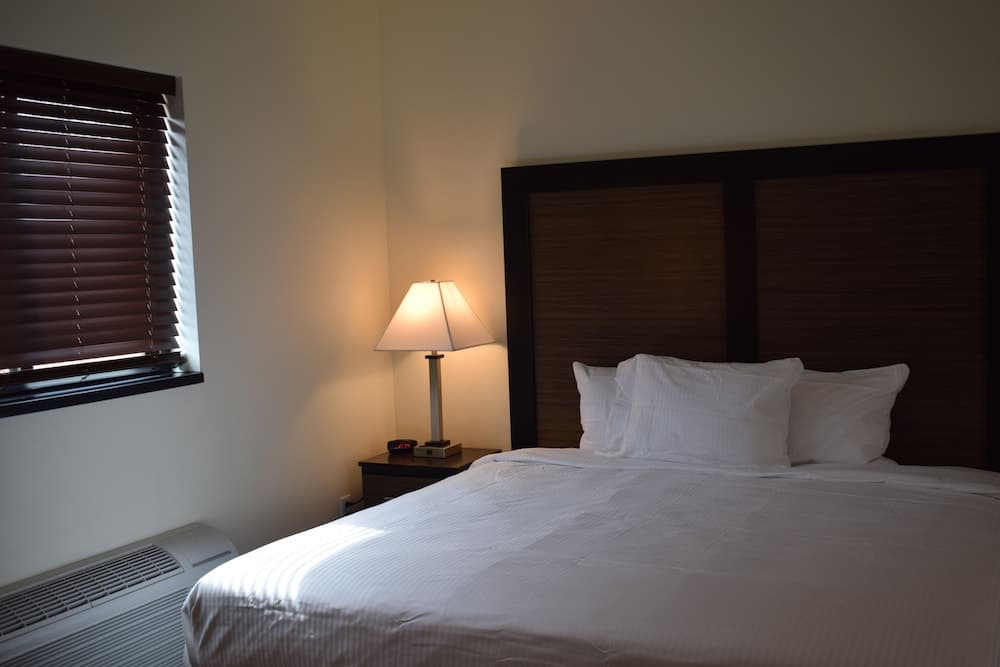 Menominee River Extended Stay Hotel