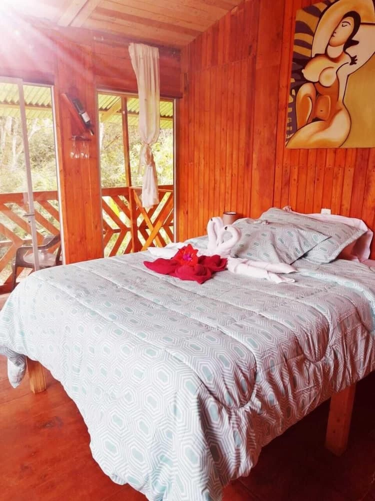 Mindo GlamBird Glamping &amp; Lodge